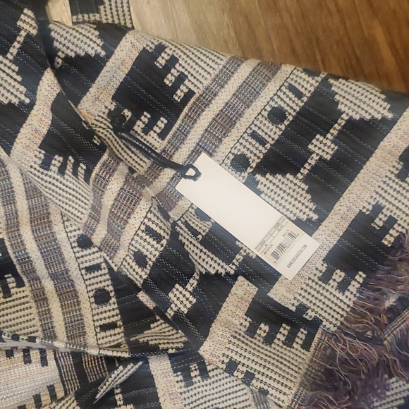 - Anthropologie Aztec BB Dakota Multi Color Sweater Jacket sz Medium - Picture 6 of 11